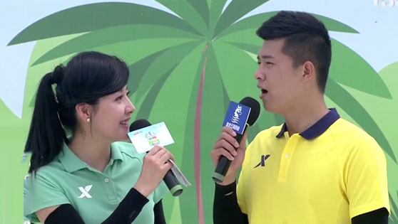 男生女生向前冲