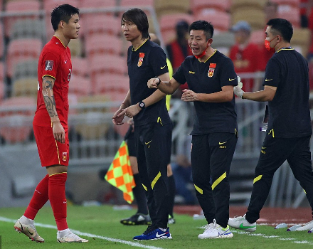 国足2-3惜败沙特