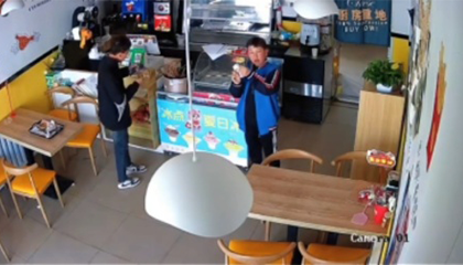 麻辣烫店主离店