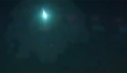 宁夏内蒙多地夜空现不明飞行物