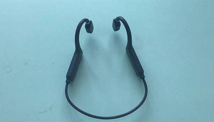 每周戴12小时骨传导耳机