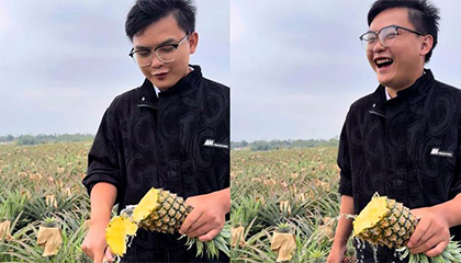 男生模仿网络主播带货