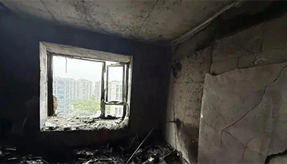 杭州情侣拔火罐烧了半个屋子