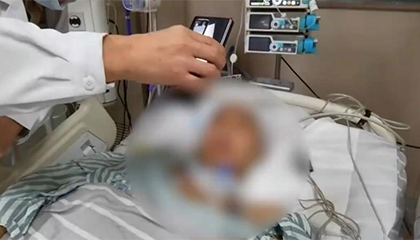 15岁舞狮少年头部摔成重伤