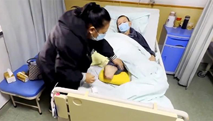 父亲车祸肇事司机跑路