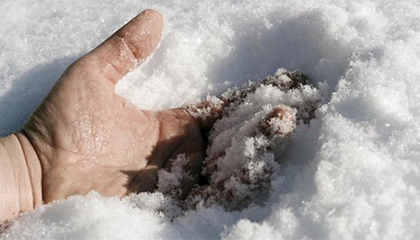 男子零下15度工作