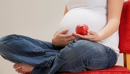 35岁女子腹痛硬扛3天