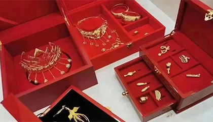 女子好心收留反被偷