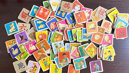 校园周边惊现“毒卡片”