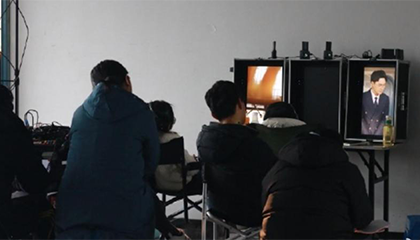 AI短剧冲击横店