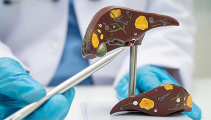 两岁娃肚子鼓成“小皮球”