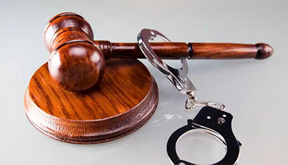 女子因负债谎称女婿离世