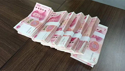 男子给准儿媳18.8万创业