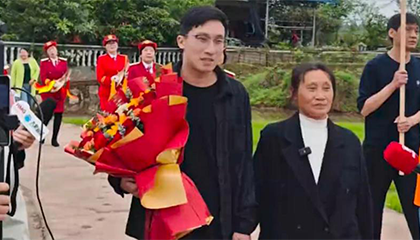 孩子刚出生4天就被抢走